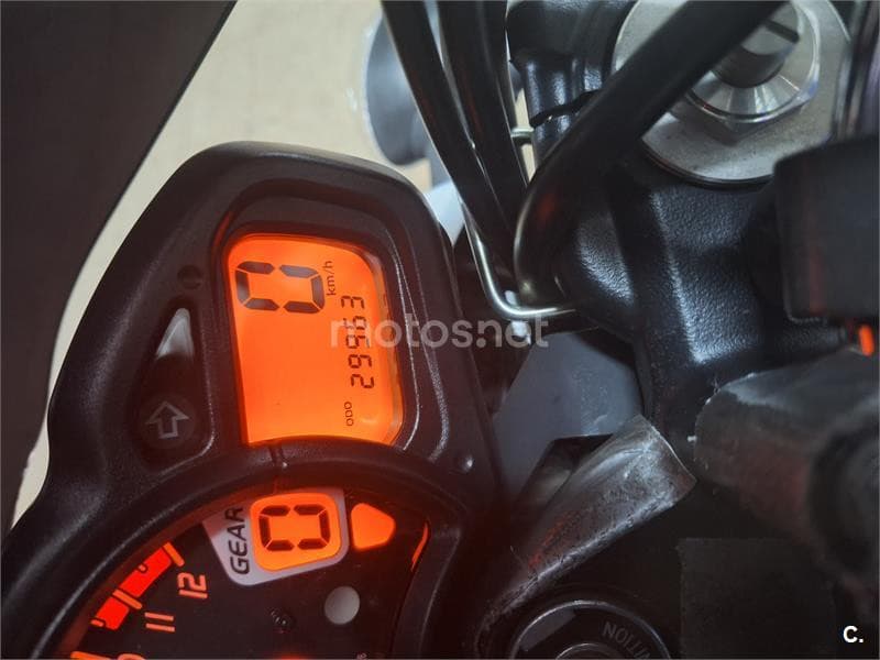 Suzuki Gladius 650 – Vista 3