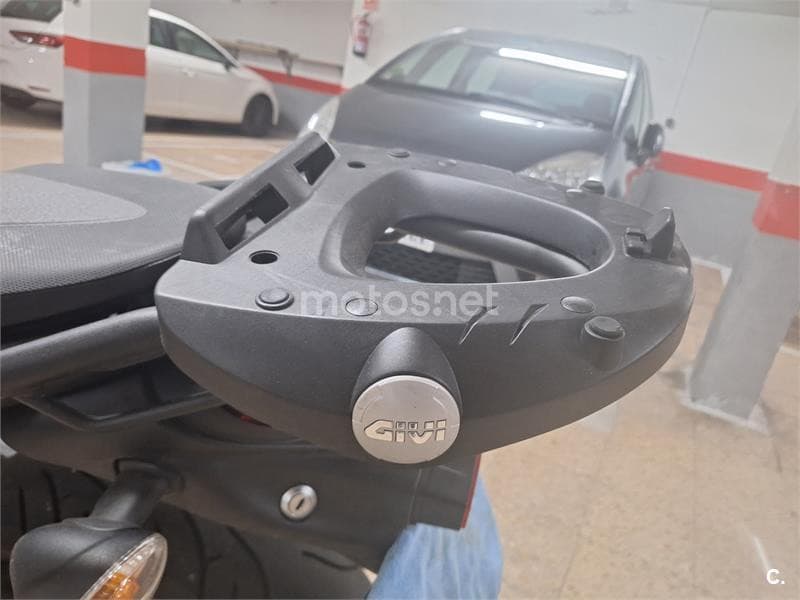 Suzuki Gladius 650 – Vista 9