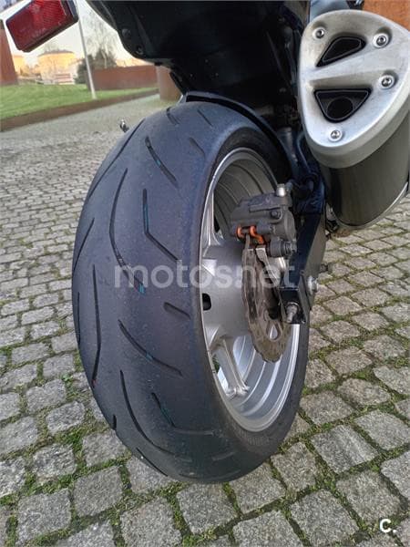 Kawasaki Z 750 – Vista 4