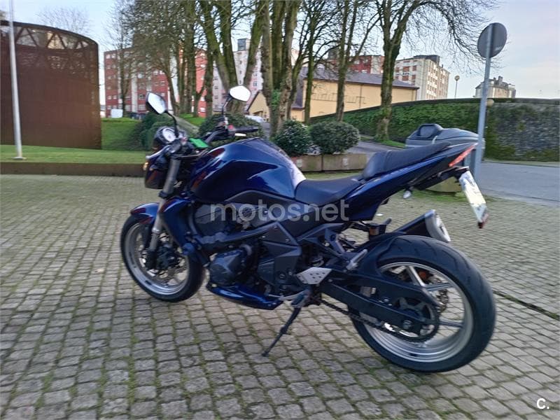 Kawasaki Z 750 – Vista 5