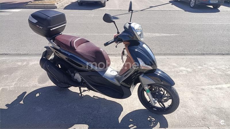 Piaggio Beverly Sport Touring 350 – Vista 1
