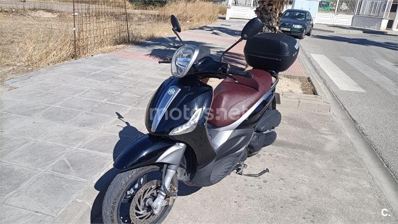 Piaggio Beverly Sport Touring 350 – Vista 5
