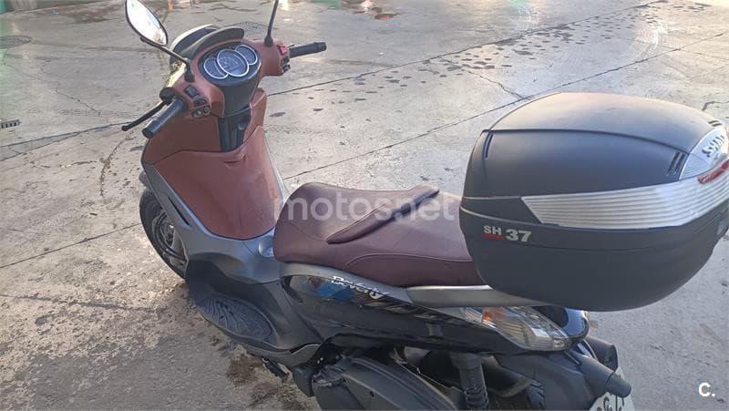 Piaggio Beverly Sport Touring 350 – Vista 7