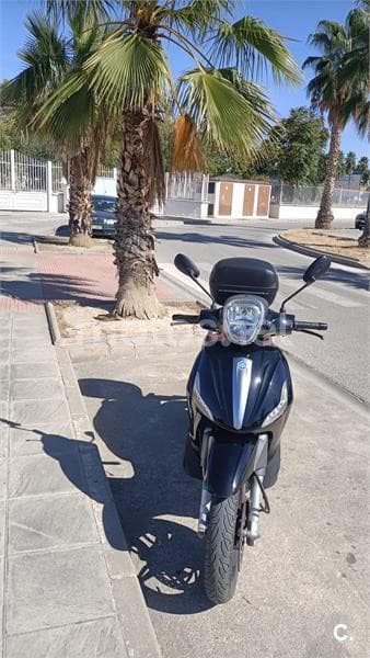 Piaggio Beverly Sport Touring 350 – Vista 8