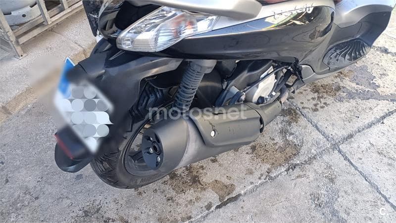 Piaggio Beverly Sport Touring 350 – Vista 9