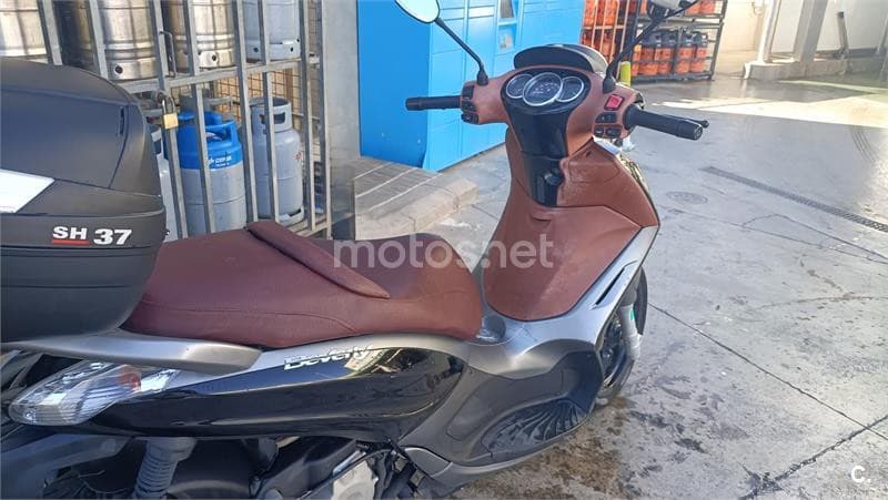 Piaggio Beverly Sport Touring 350 – Vista 10