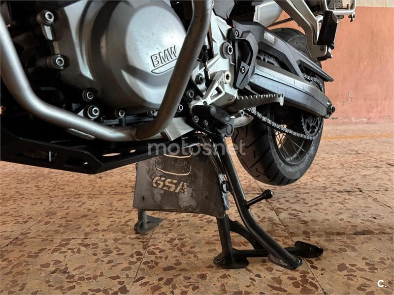 BMW F 850 – Vista 8