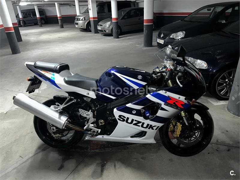 Suzuki GSX R1000 – Vista 11