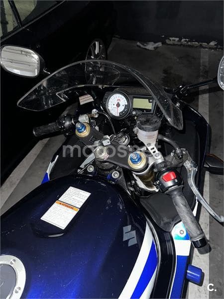 Suzuki GSX R1000 – Vista 6