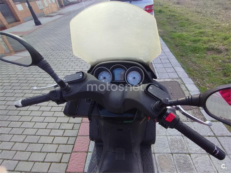 Kymco Super Dink 125i – Vista 5