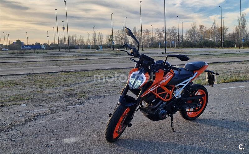 KTM 390 – Vista 8