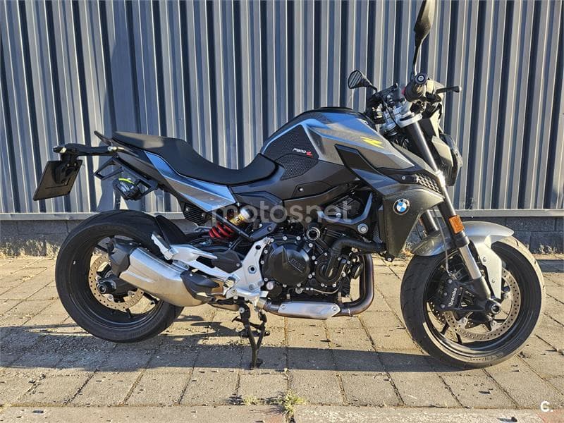 BMW F 900 R – Vista 1