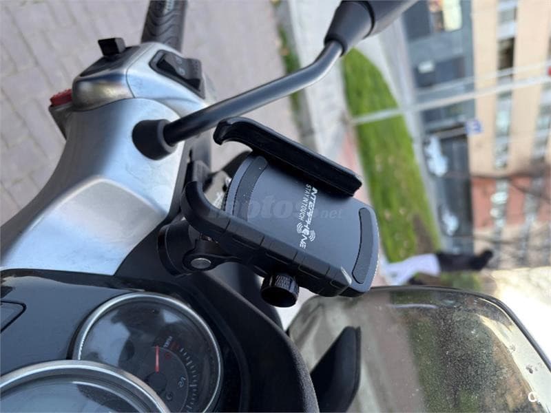 Piaggio MP3 300 Yourban LT Sport – Vista 4