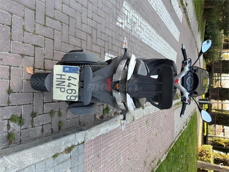 Piaggio MP3 300 Yourban LT Sport – Vista 6