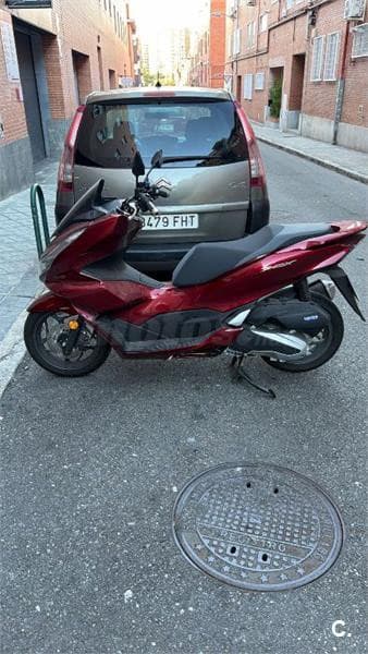 Honda PCX 125 – Vista 4
