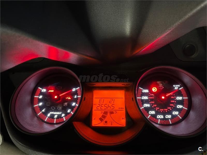 Kymco Super Dink 300I ABS 2000 € 2014 Madrid - 4