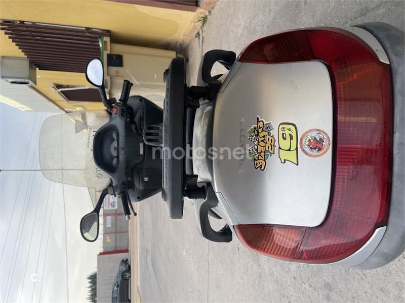 Honda FES 250 FORESIGHT 1200 € 1999 Toledo - 2