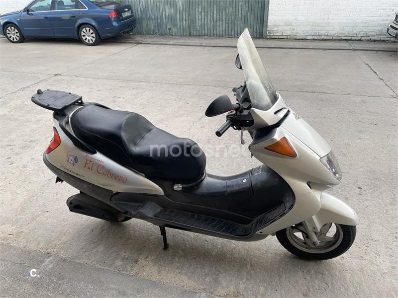 Honda FES 250 FORESIGHT 1200 € 1999 Toledo - 4