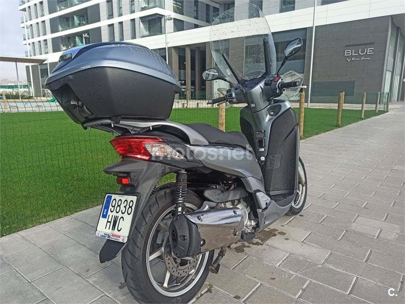 Honda Scoopy SH300i ABS Top Box – Vista 3