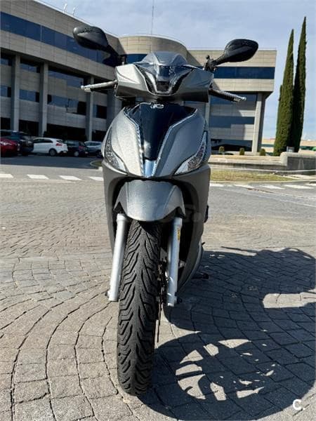 Kymco People S 125 2200 € 2020 Madrid - 4