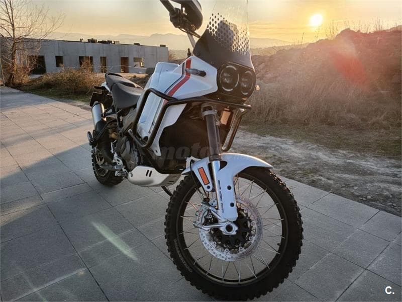 Ducati DesertX – Vista 2