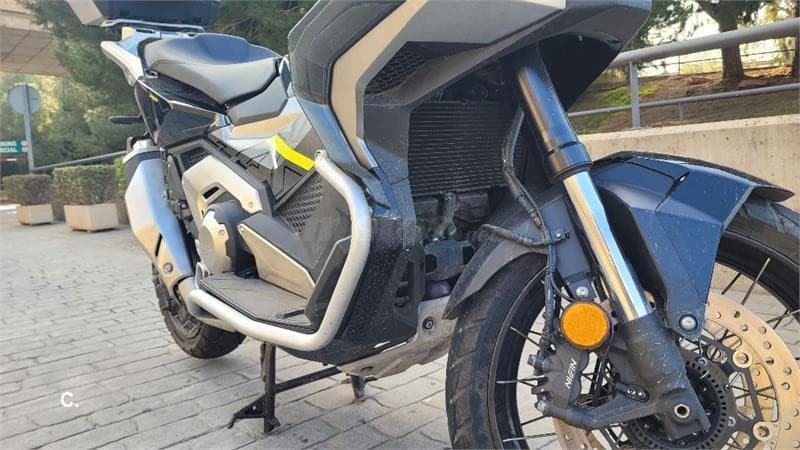 Honda X-ADV – Vista 4