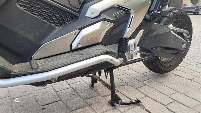 Honda X-ADV – Vista 7