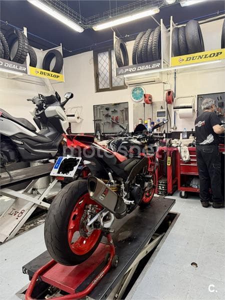 Aprilia Tuono V4 1100 Factory 15.500 € 2021 Barcelona - 7