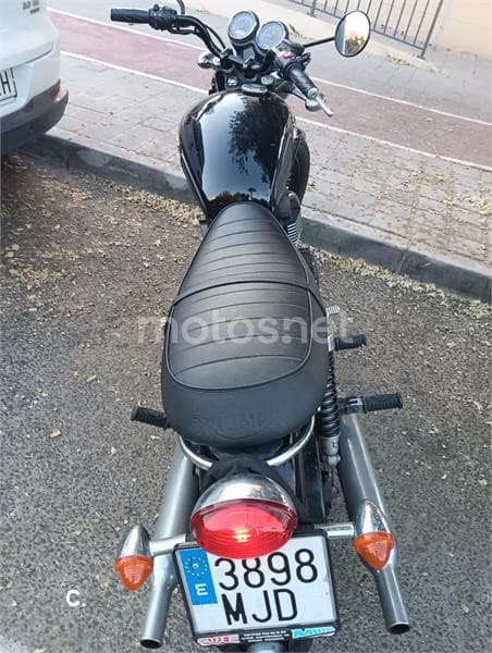Triumph Bonneville T100 – Vista 1