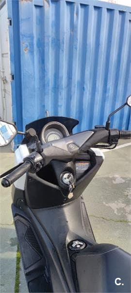 Yamaha NMAX – Vista 5