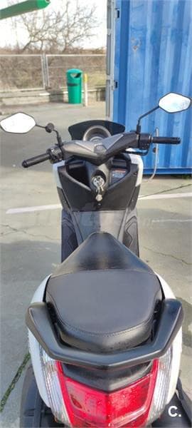 Yamaha NMAX – Vista 6
