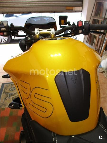 Triumph Street Triple 765 – Vista 13