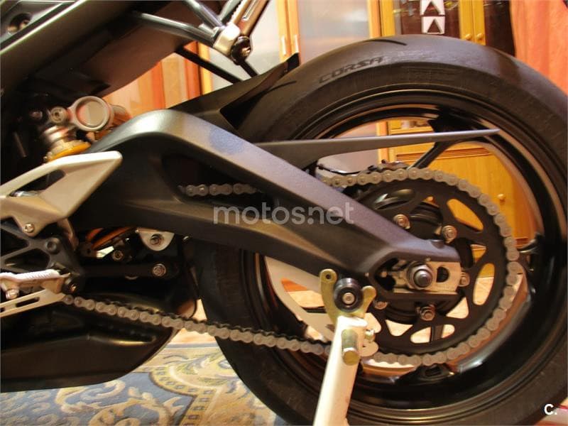 Triumph Street Triple 765 – Vista 15