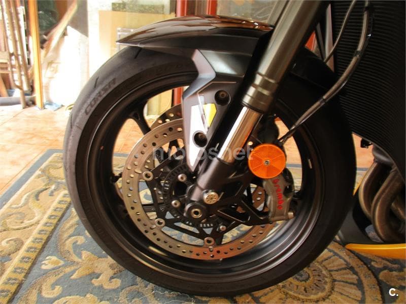 Triumph Street Triple 765 – Vista 17