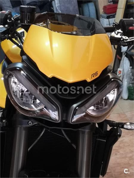 Triumph Street Triple 765 – Vista 18