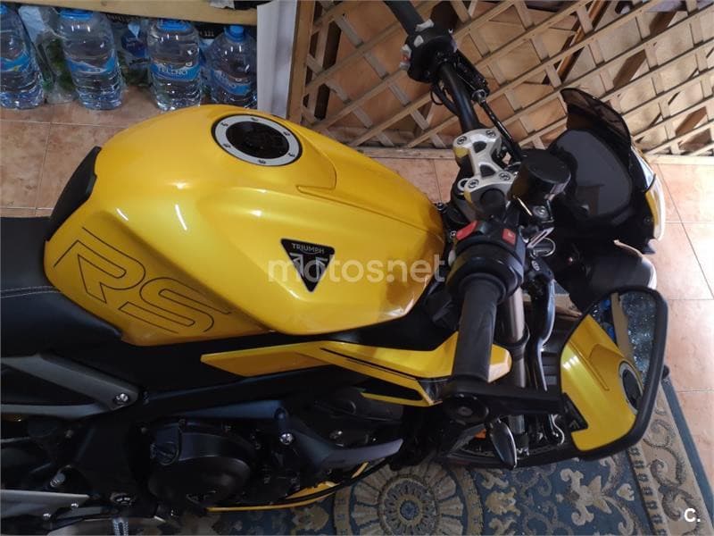 Triumph Street Triple 765 – Vista 21