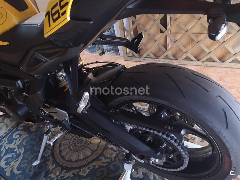 Triumph Street Triple 765 – Vista 6