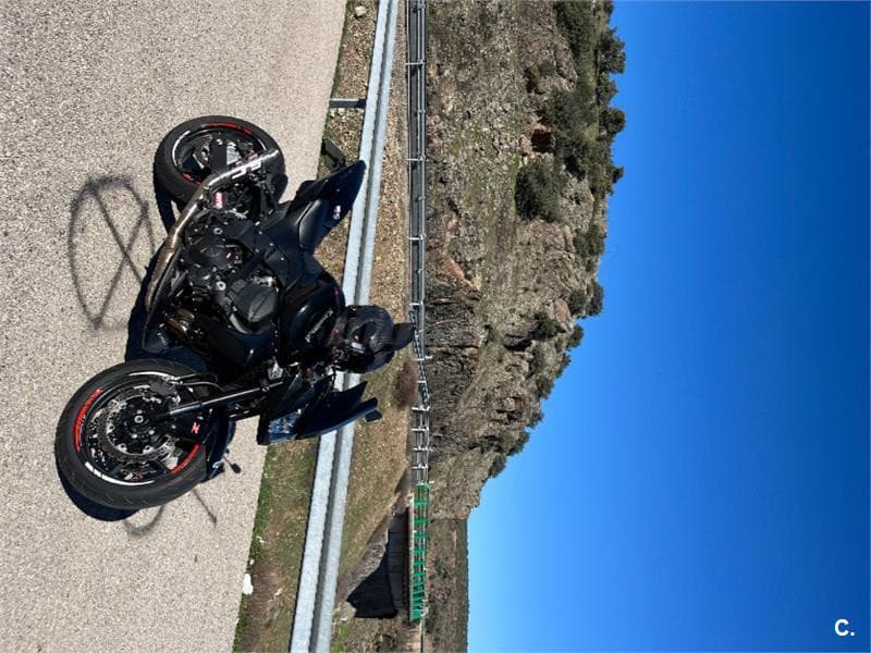 Kawasaki Z 750 – Vista 1