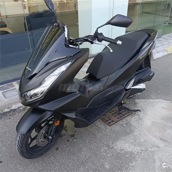 Honda PCX 125 – Vista 2