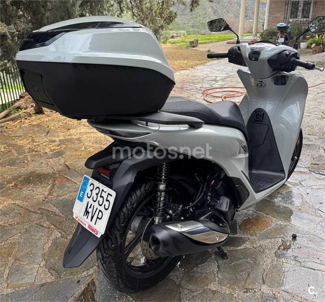 Honda SH125i – Vista 3