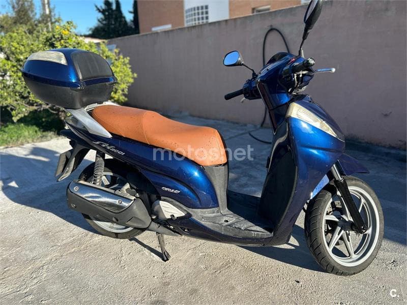 Honda Scoopy SH300i TopBox 1800 € 2008 Alicante - 1