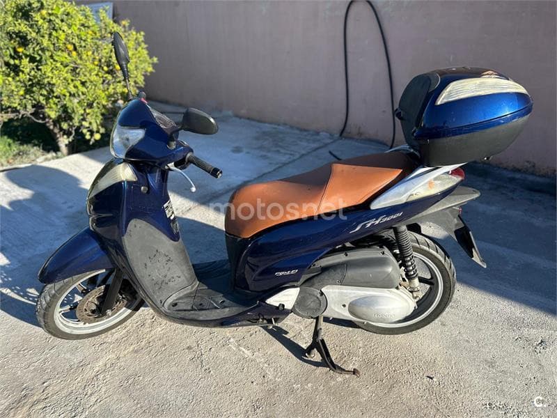 Honda Scoopy SH300i TopBox 1800 € 2008 Alicante - 3