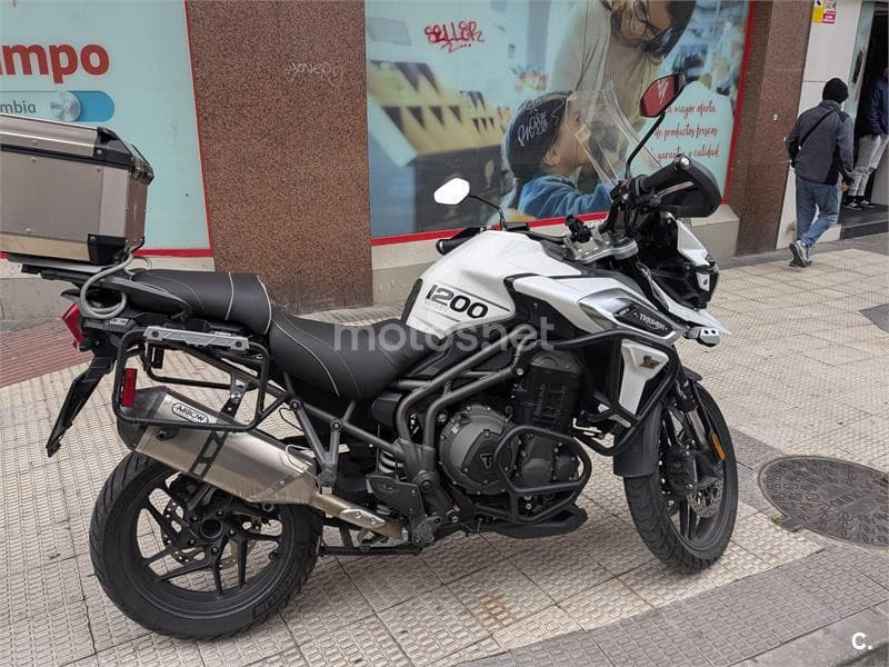 Triumph Tiger 1200 – Vista 2