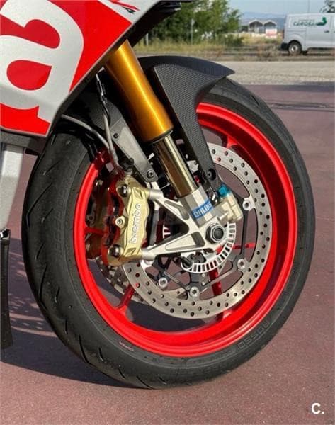 Aprilia Tuono V4 1100 – Vista 2