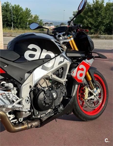 Aprilia Tuono V4 1100 – Vista 4