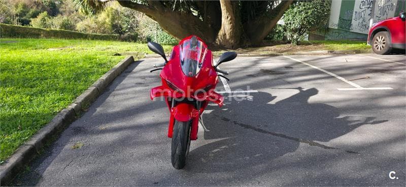 Ducati Panigale V4 – Vista 2