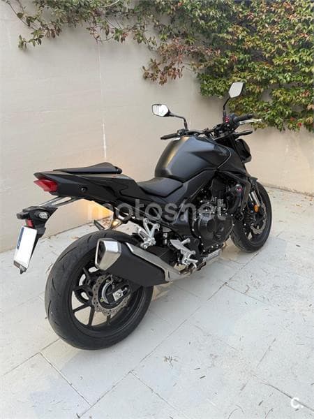 Honda CB 750 Hornet – Vista 3