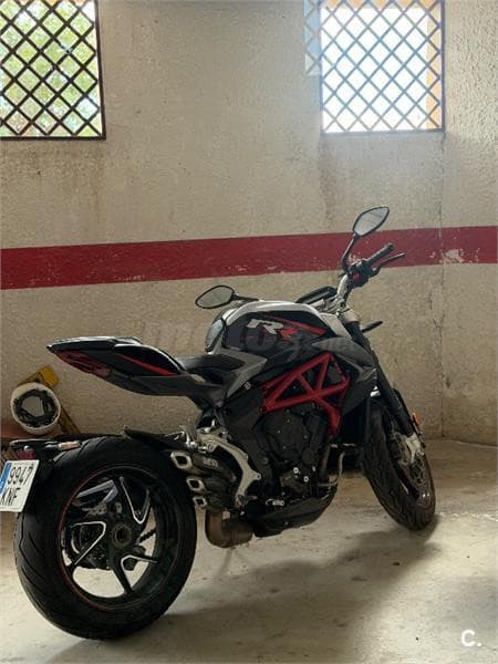 MV Agusta BRUTALE 800 – Vista 1