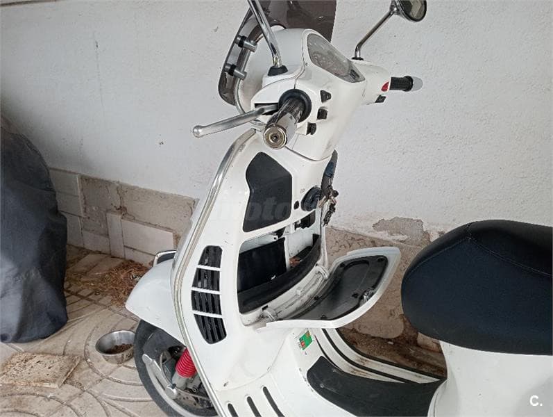 Vespa GTS 300 ie Super 2900 € 2011 Madrid - 3