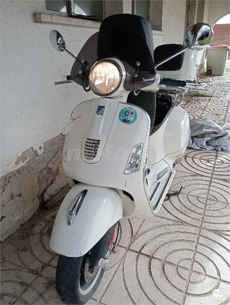 Vespa GTS 300 ie Super 2900 € 2011 Madrid - 7